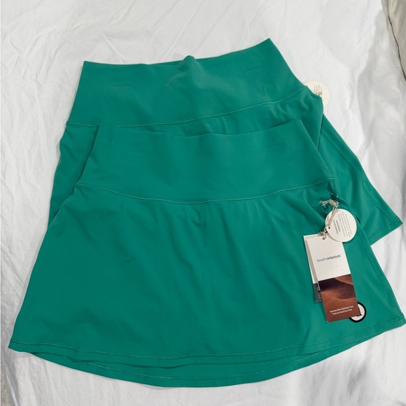 BNWT VUORI Women's Volley Skirt